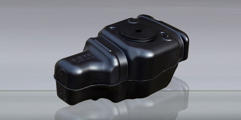 汽(qi)車(che)尿素箱